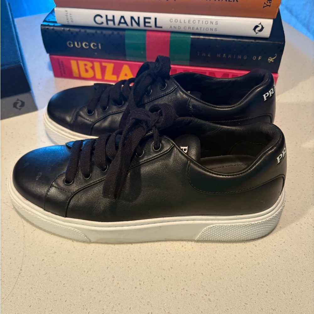 Black Leather Men's Sneakers
